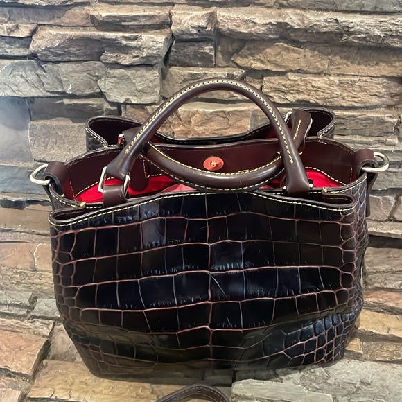Dooney & Bourke Small City Barlow. Croc Embossed. Brown. EUC - Picture 5 of 15
